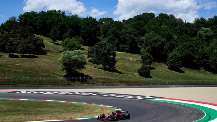 Carlos Sainz pone fin a su sufrimiento con los test de Pirelli