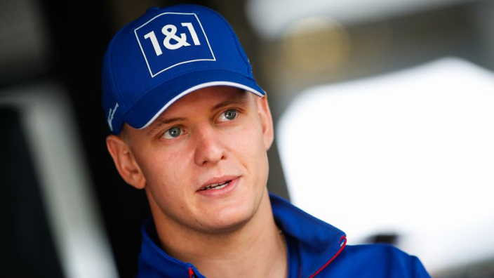 Haas admet que l'avenir de Schumacher est "en suspens"