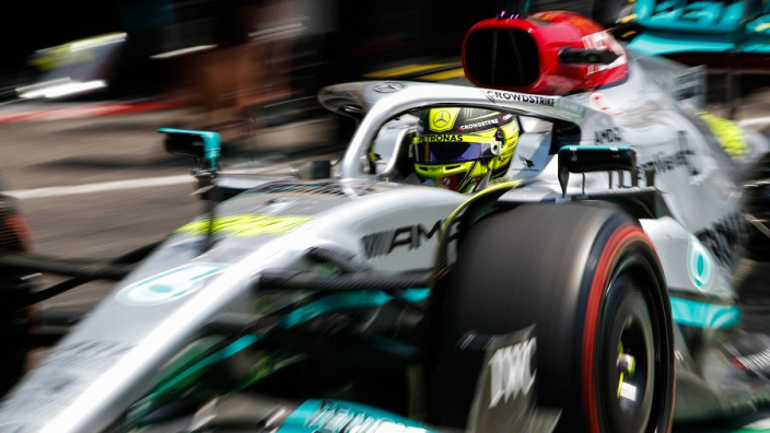Rosberg raises 'head-scratching' Mercedes concern