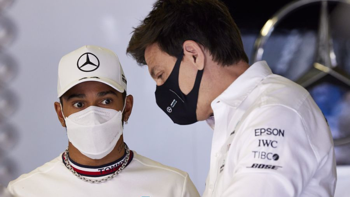 'Hamilton en Wolff niet blij met uitspraken FIA over Michael Masi'
