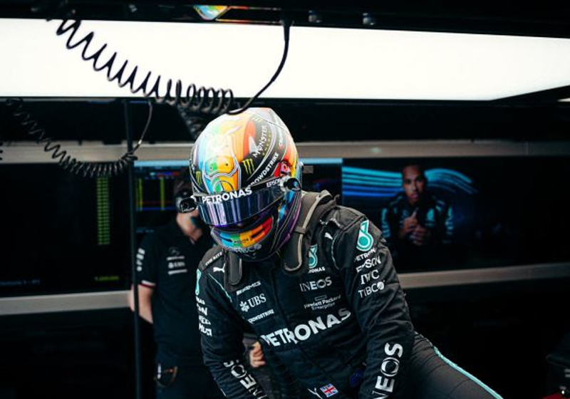 Hamilton roept collega's op in strijd voor mensenrechten: "Qatar één van de slechtste plekken"