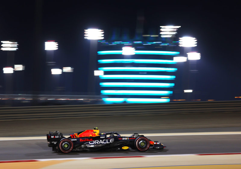 Nueva caída de Checo; Alonso, optimista - el resumen de GPFans