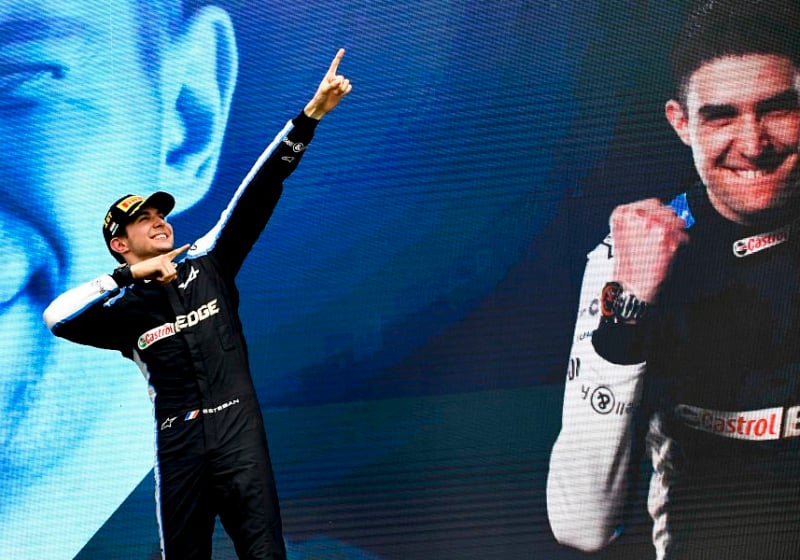 Ocon begrijpt niks van gebrek aan snelheid richting Alonso: "Afstellingen nagenoeg hetzelfde"