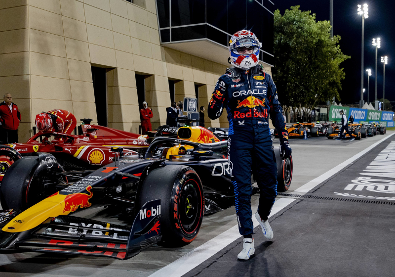 Verstappen nog niet zeker van zijn zaak: "De andere teams staan juist dichterbij"