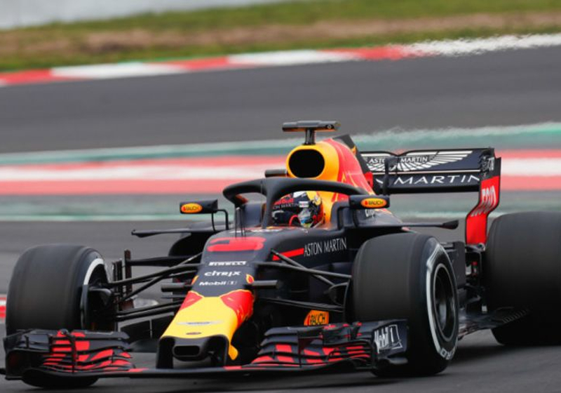 Red Bull not at Mercedes and Ferrari's level - Hamilton