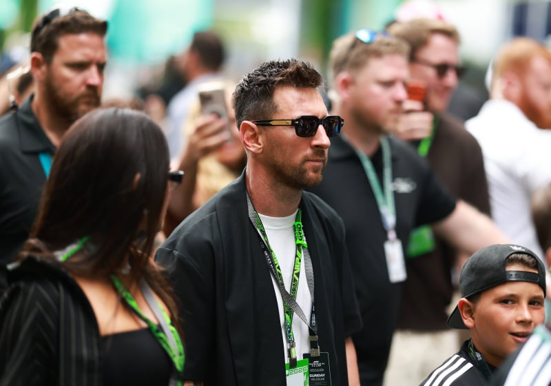 Lionel Messi genoot van Grand Prix Miami en besluit twee F1-coureurs te volgen op Instagram
