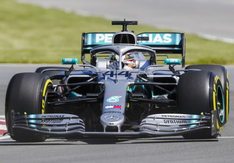 1e vrije training Canada: Mercedes begint sterk, Verstappen split Ferrari's