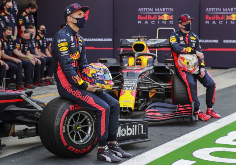 Albon: sé cómo se siente el nuevo coche de Red Bull