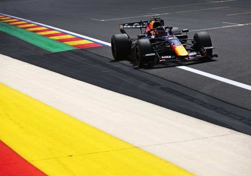 LIVE | Tweede vrije training GP België: Klokt Verstappen opnieuw de snelste tijd?