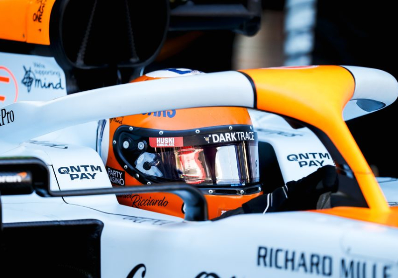 'McLaren overweegt vervanging van chasis voor tegenvallende Ricciardo'