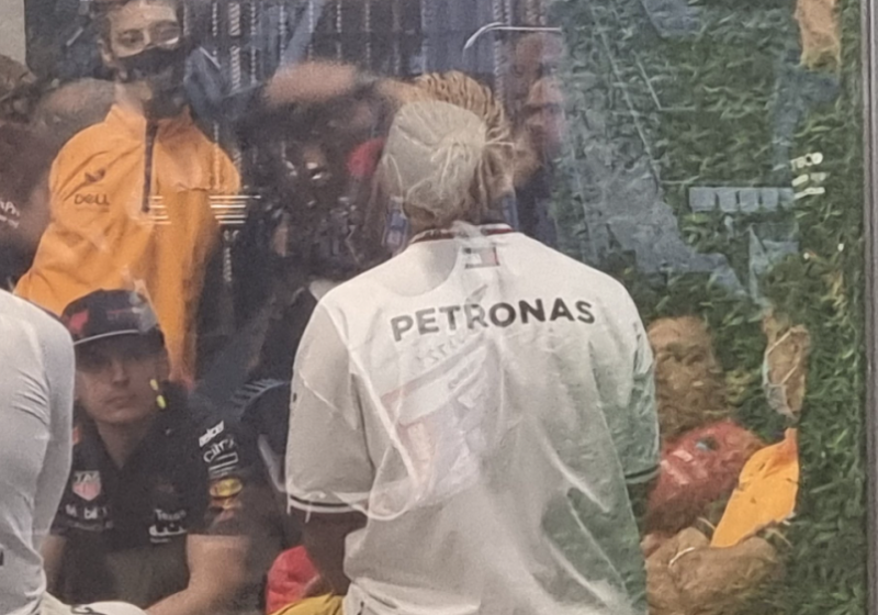 Hamilton spreekt coureurs toe over Djedda, Domenicali voegt zich bij gesprek