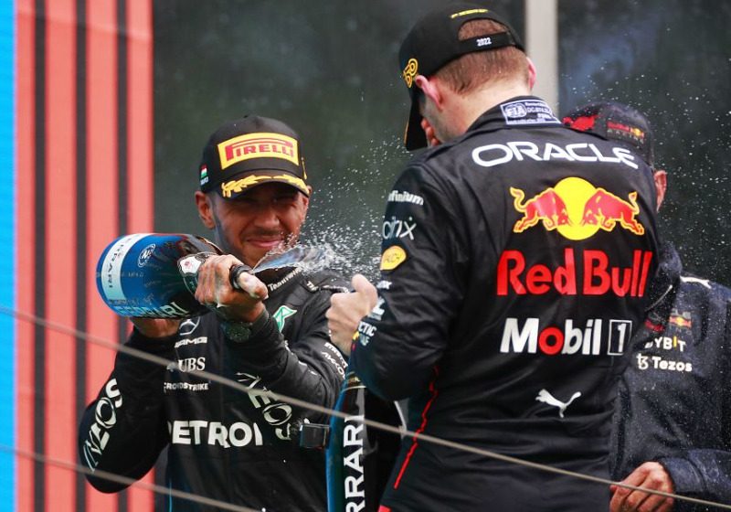 Verstappen dolt: "Nieuwe technische richtlijn is echt heel slecht voor ons geweest"