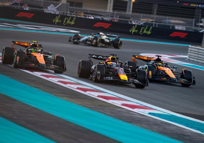 start, abu dhabi, verstappen, norris, piastri 