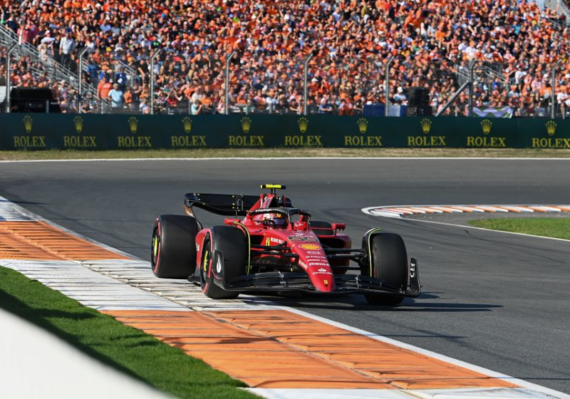 Carlos Sainz: La lucha por la pole position estará pareja