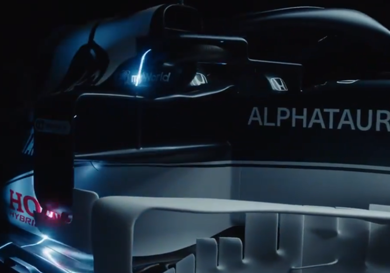 IN BEELD: AlphaTauri lanceert haar nieuwe AT02-wagen voor 2021