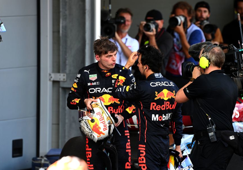 Horner over relatie Verstappen en Perez: "Vrienden zijn ze zeker niet"