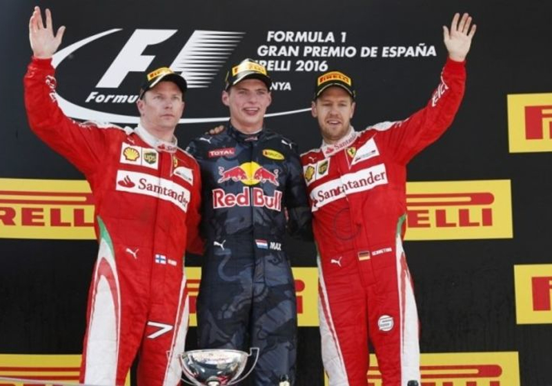 'Verstappen tekent bij Ferrari als zij zich melden'