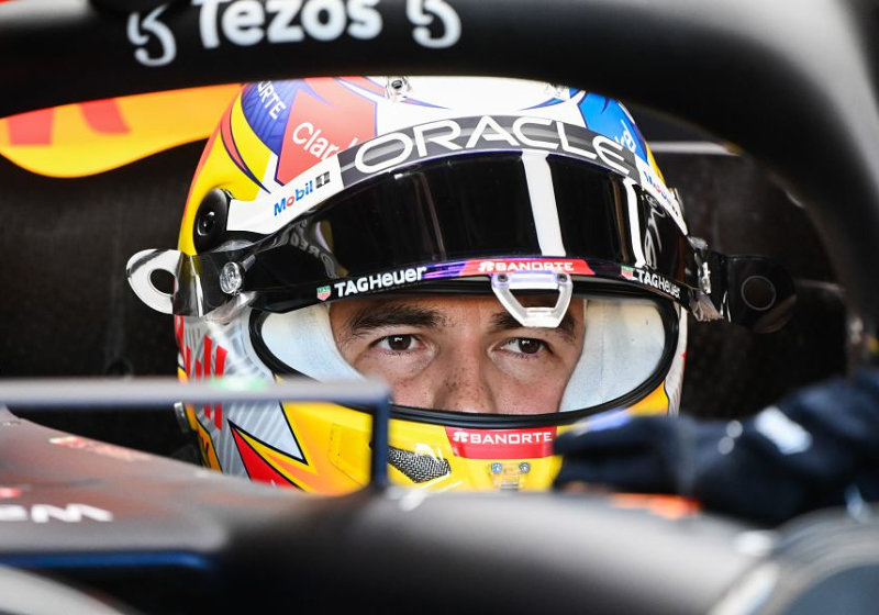 Pérez na vrijdagtrainingen: "Ferrari sterk, wij moeten nog wat vinden"