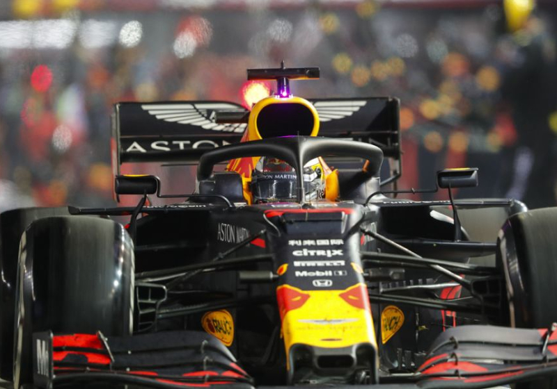 Nieuwe motor en gridstraf voor Max Verstappen in Rusland