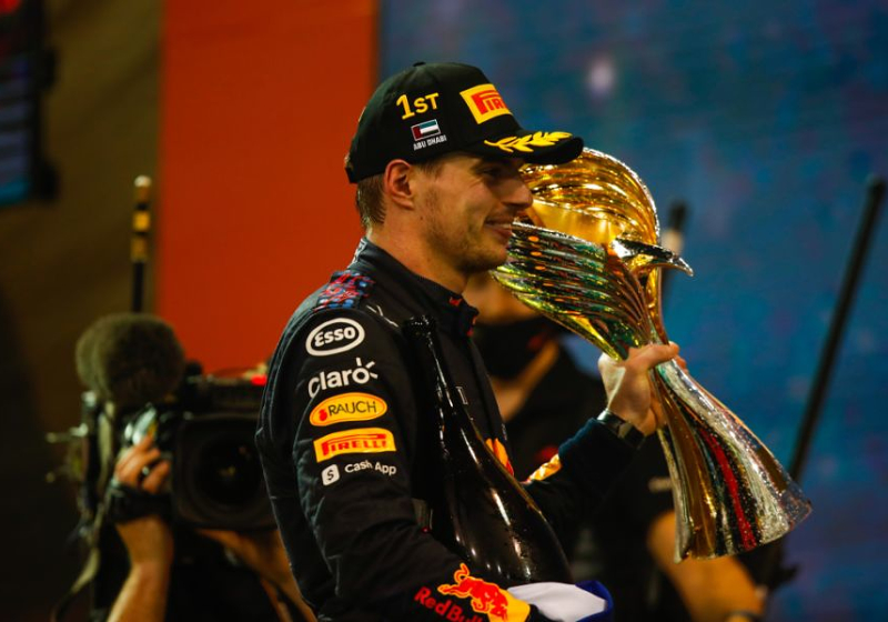 Verstappen pakt als eerste Nederlander ooit F1-wereldtitel in Abu Dhabi