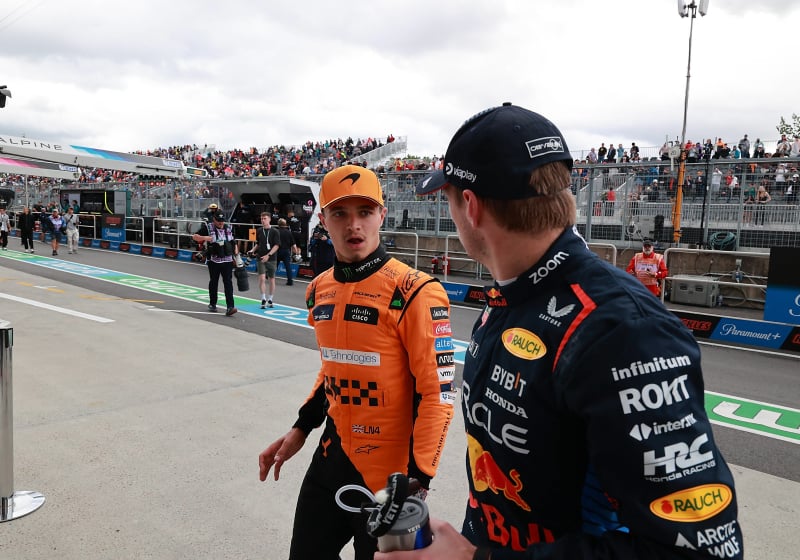 Norris ziet mogelijkheden om in te lopen op Verstappen: "Maar hij is op alle vlakken heel sterk"