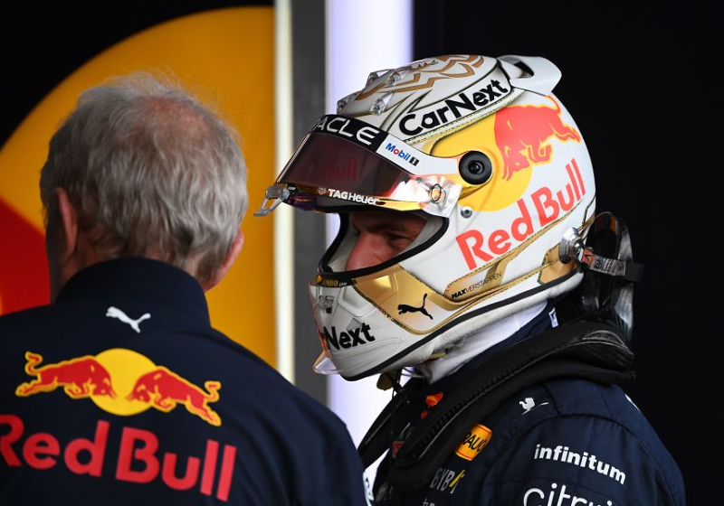 Marko prijst volwassen Verstappen: "Is dat echt Max die daar zit?"