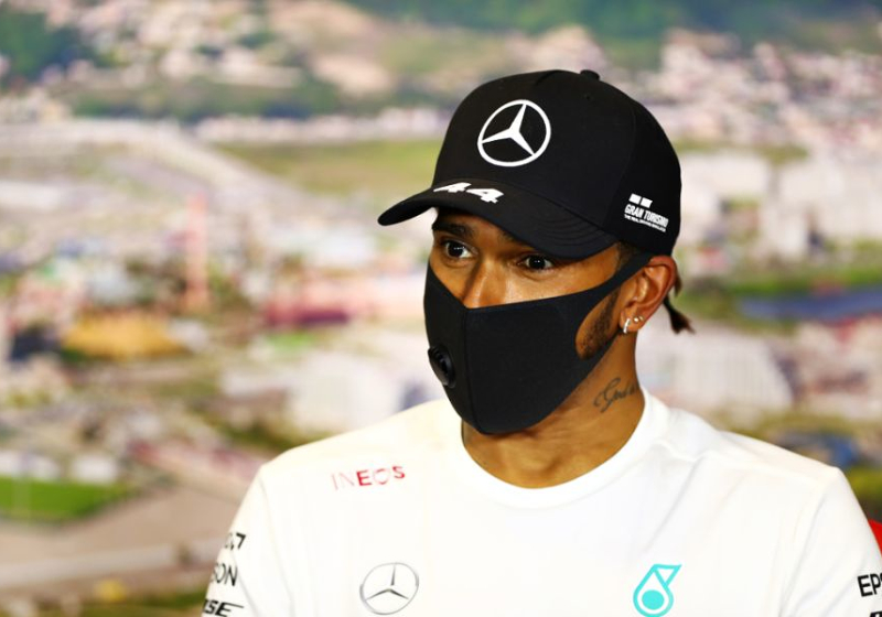Hamilton oneens met Stewart: "Oudere coureurs moeten mij wel vaker hebben"