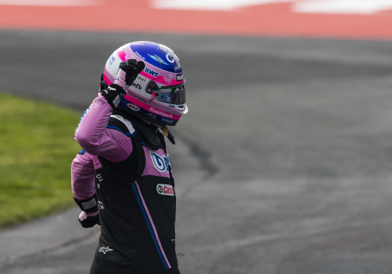 Fernando Alonso corrió en 2022 con huesos rotos