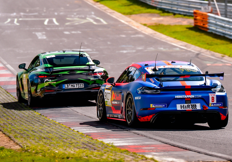 Dit was de instructeur van Verstappen voor zijn Nürburgring Nordschleife-examen