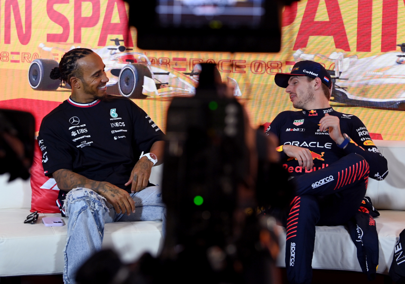 Ricciardo analyseert gesprek Hamilton en Verstappen, Plooij zag Alonso Hamilton beetnemen | GPFans Recap