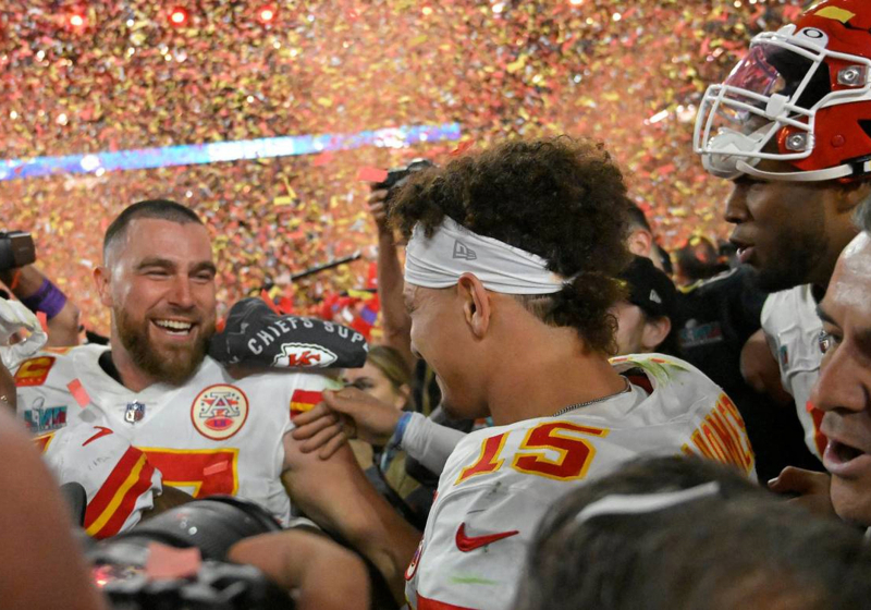 Kelce and Mahomes celebrate HUGE F1 result