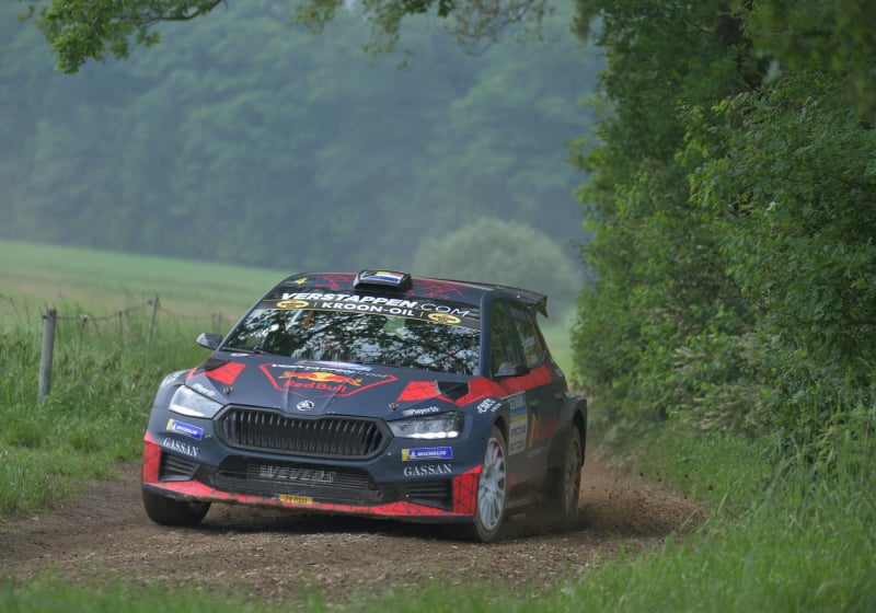 VIDEO: Jos Verstappen kent zware crash tijdens Ypres Rally in België
