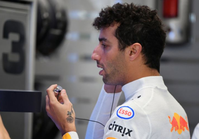 Ricciardo: 'Hopelijk kunnen we met Ferrari vechten voor het podium'