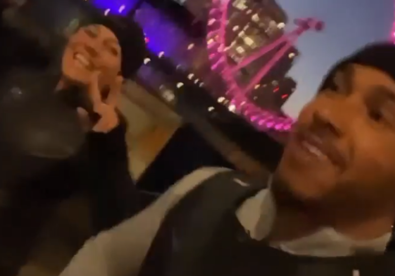 Lewis Hamilton en Mercedes-fysio Angela Cullen trainend te zien in nieuwe video