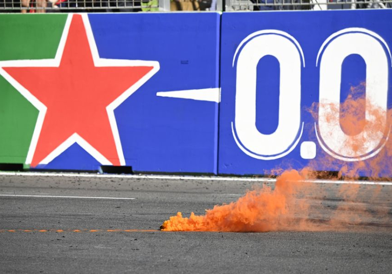 Verstappen brands own Dutch fans “stupid” after on-track flare furore