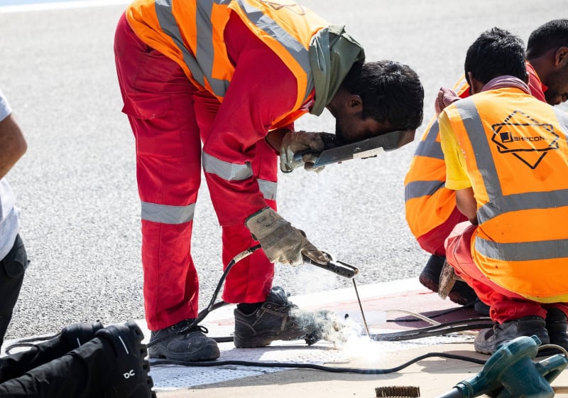 F1 star pegs REASON for drain cover issues in Bahrain