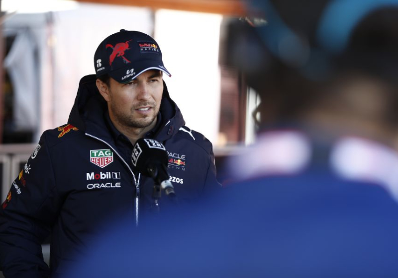 Pérez: "90 procent van het veld zou naast Verstappen door het ijs zakken"