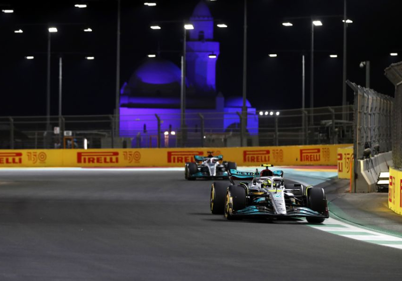 Hamilton na teleurstellende kwalificatie: "Nog niet eerder zo slecht geweest"