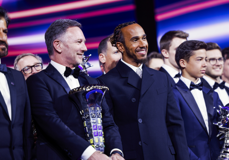 Hamilton feliciteert Red Bull en Verstappen: "Maar ik geloof dat we gat kunnen dichten"