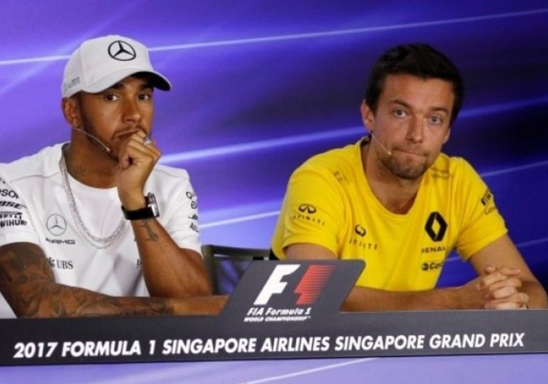 Palmer ontkent voortijdig vertrek bij Renault