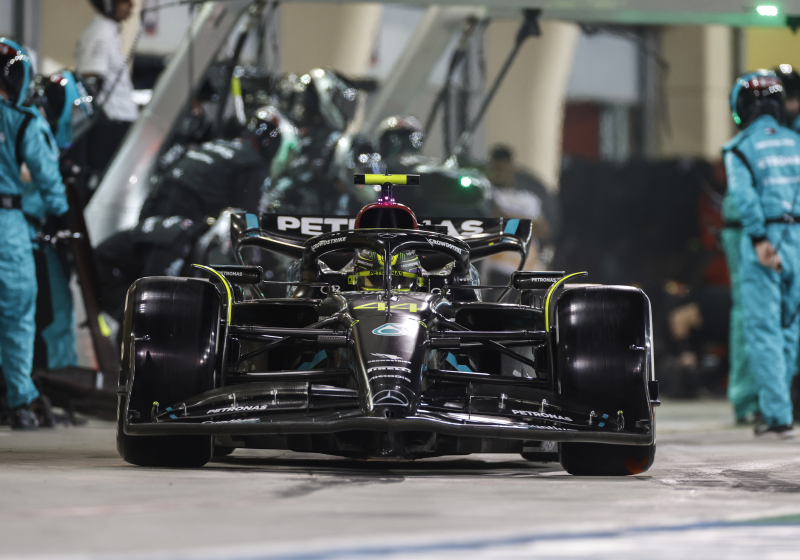 Mercedes promise 'visible, radical changes' to W14