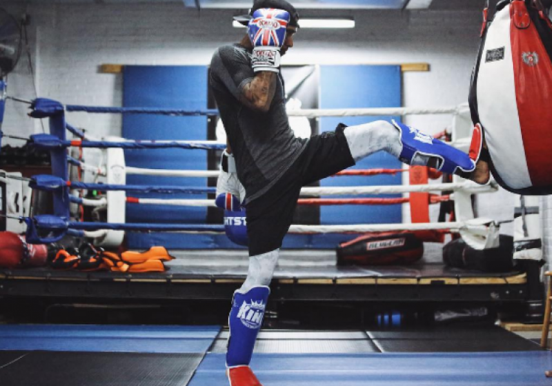 Lewis Hamilton traint in boksring voor gevecht met Vettel