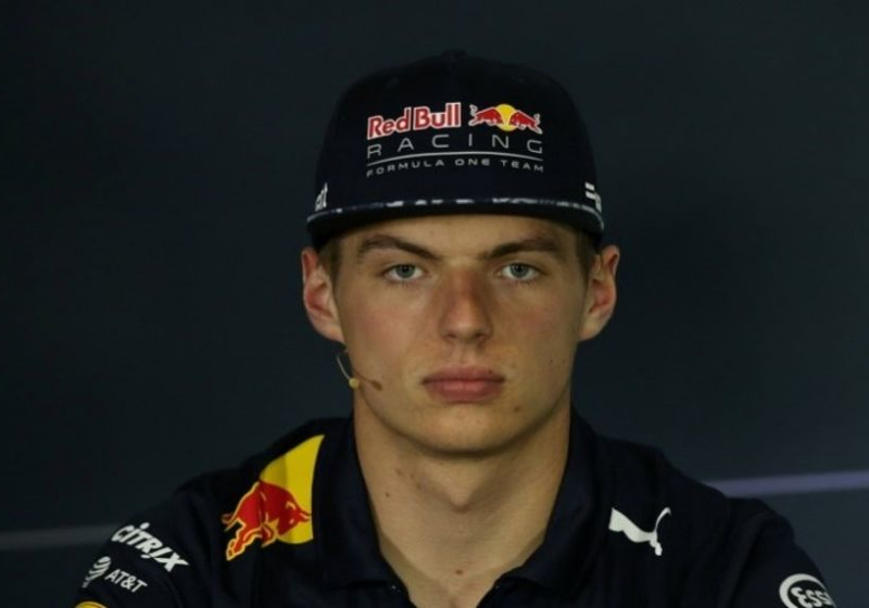 Verstappen over trainingen: "Zo te zien liggen we nog wat achter"