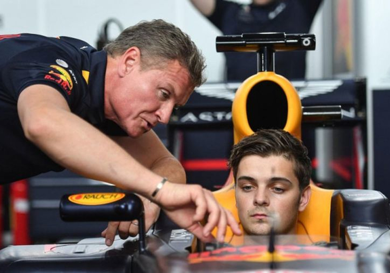 IN BEELD: Red Bull laat Vietnam kennismaken met de Formule 1