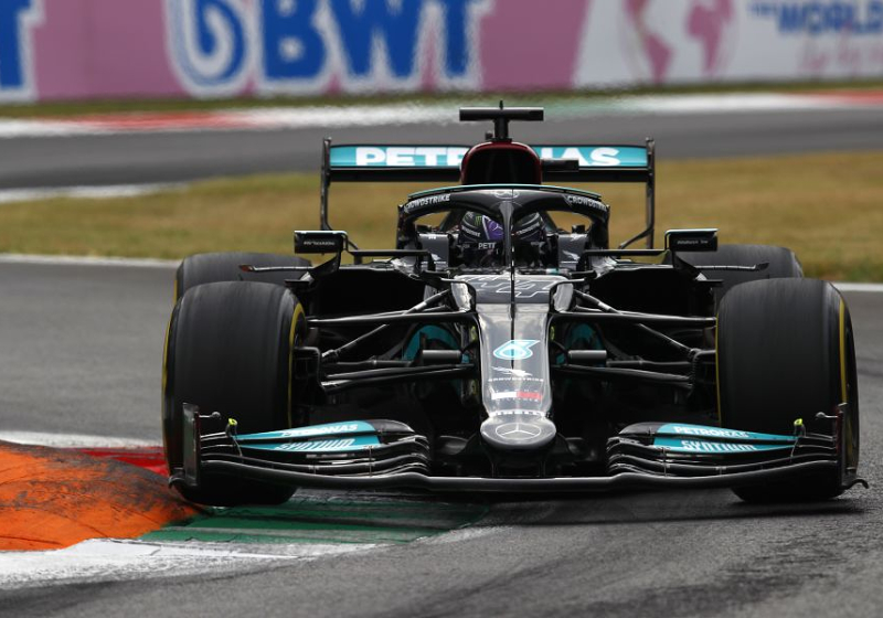 Hamilton reveals 2mm mistake that destroyed sprint chances