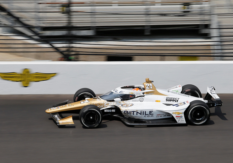 Amerikaan Newgarden wint Indy 500 na knotsgekke race, VeeKay tiende na straf