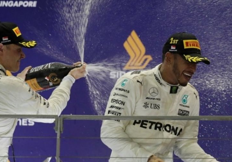 Hamilton: 'Ik kwam niet in de muur door Ayrton Senna'