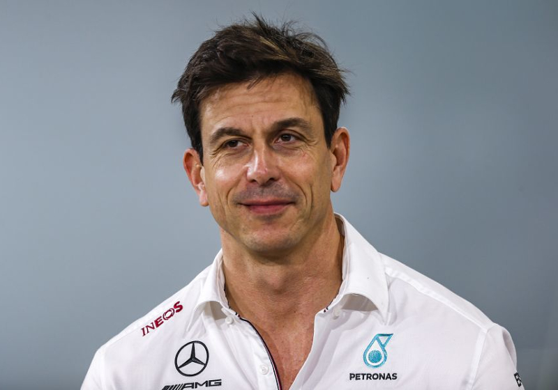 Wolff over voorsprong Red Bull: 'Ik geniet er enorm van dat wij in de achtervolging zijn'