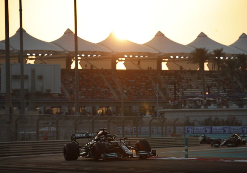 Hamilton over ontbreken van slipstream Bottas: "Hebben we ook niet over gesproken"