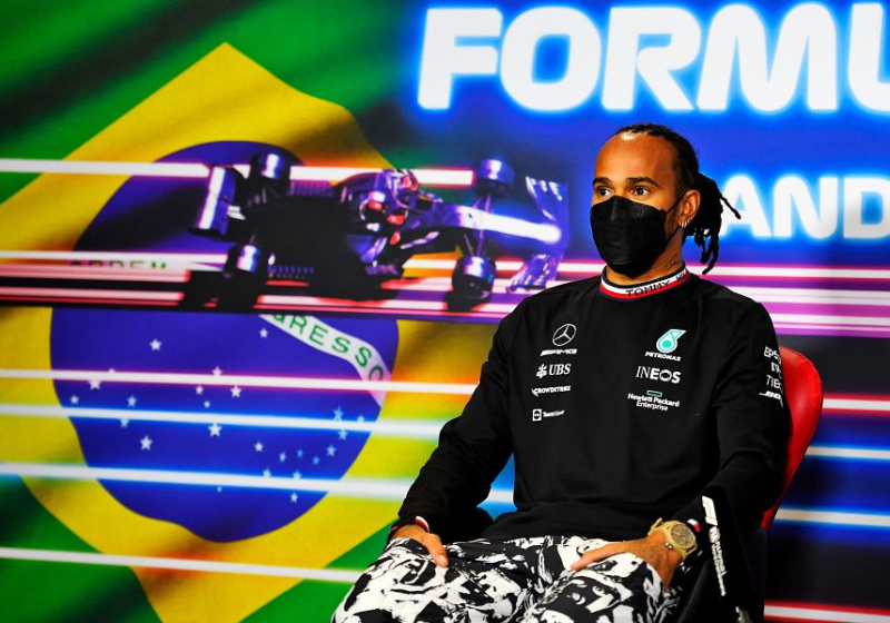 Zo reageert de wereld op mogelijke diskwalificatie Hamilton: "Verstappen titel voor het oprapen"